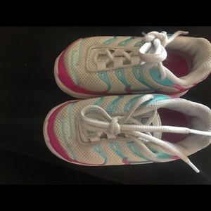 Nike air max little girl